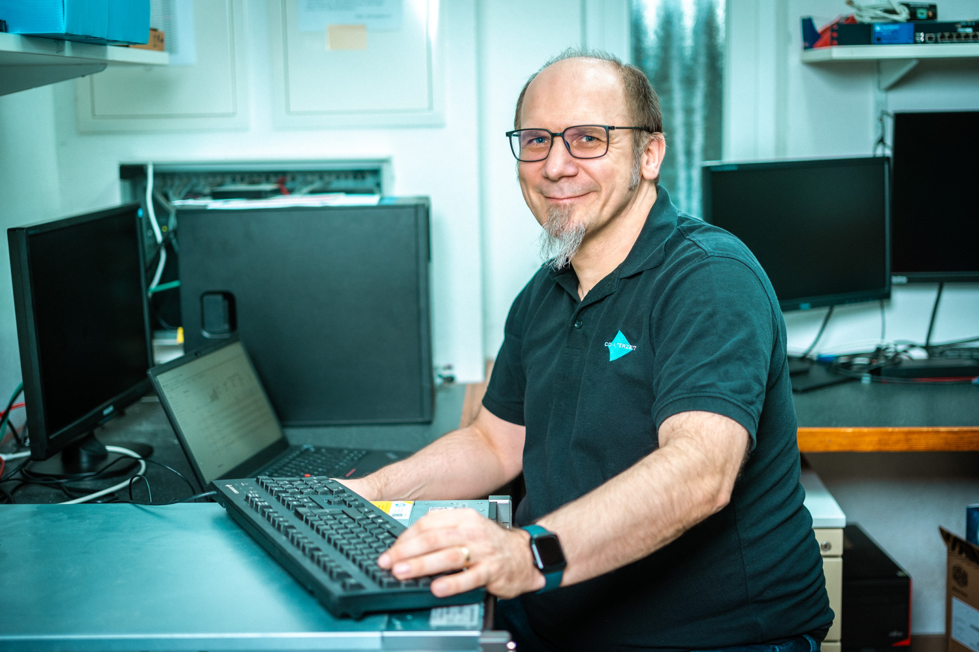 Computerzeit GmbH & Co. KG - Computergeschäft und Service Köln  