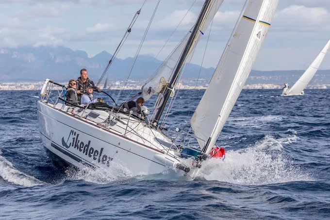 Sailcademy - Motorbootverleih Köln / Segeln in Valencia  