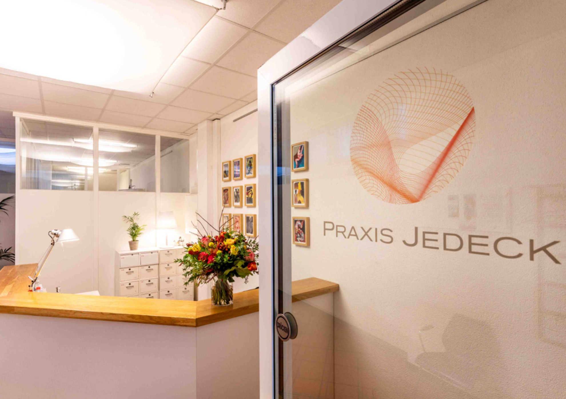 Praxis Jedeck | Osteopathie & Physiotherapie Köln  